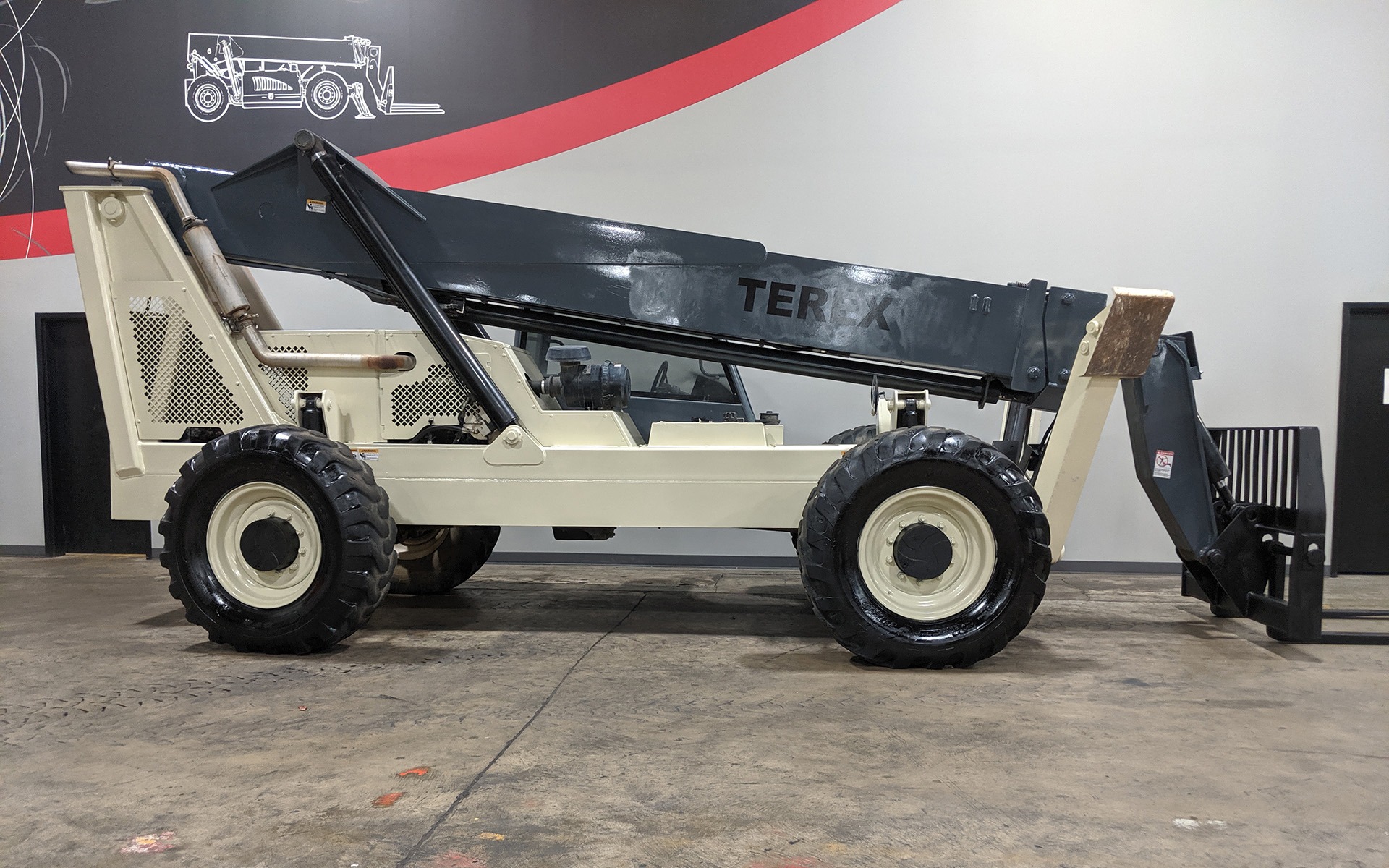 Used 2005 TEREX TH1056C  | Cary, IL