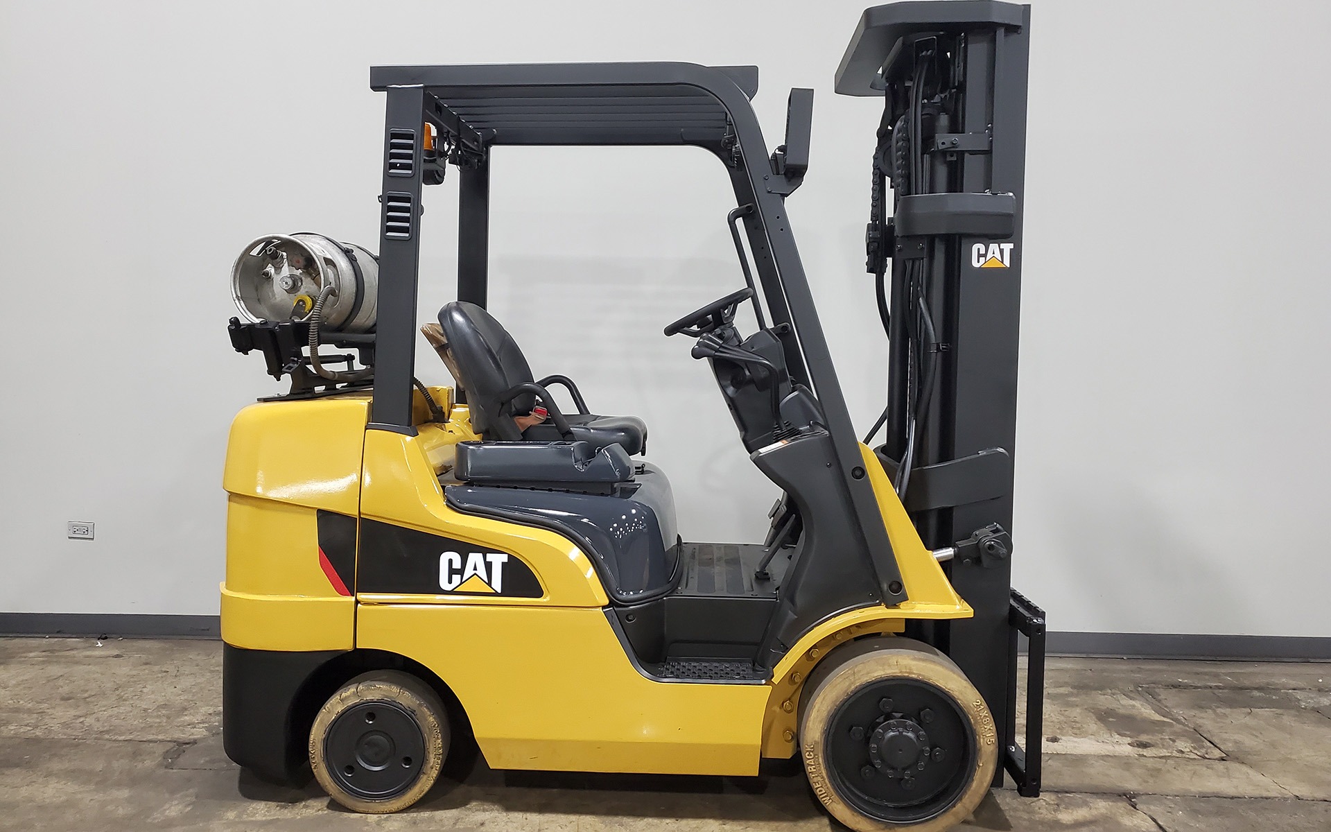 Used 2011 CATERPILLAR 2C6500  | Cary, IL