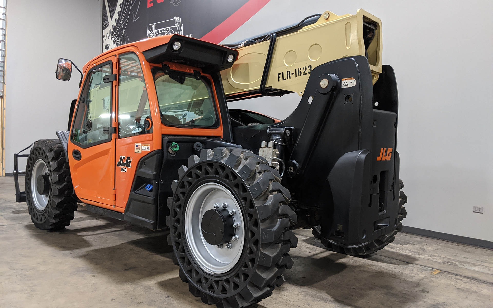 Used 2016 JLG 943  | Cary, IL