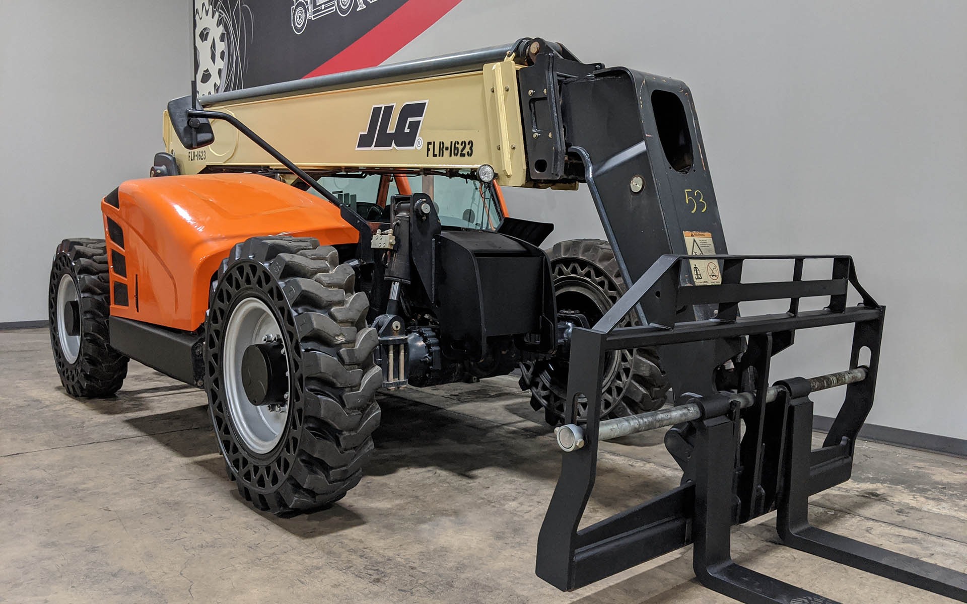 Used 2016 JLG 943  | Cary, IL