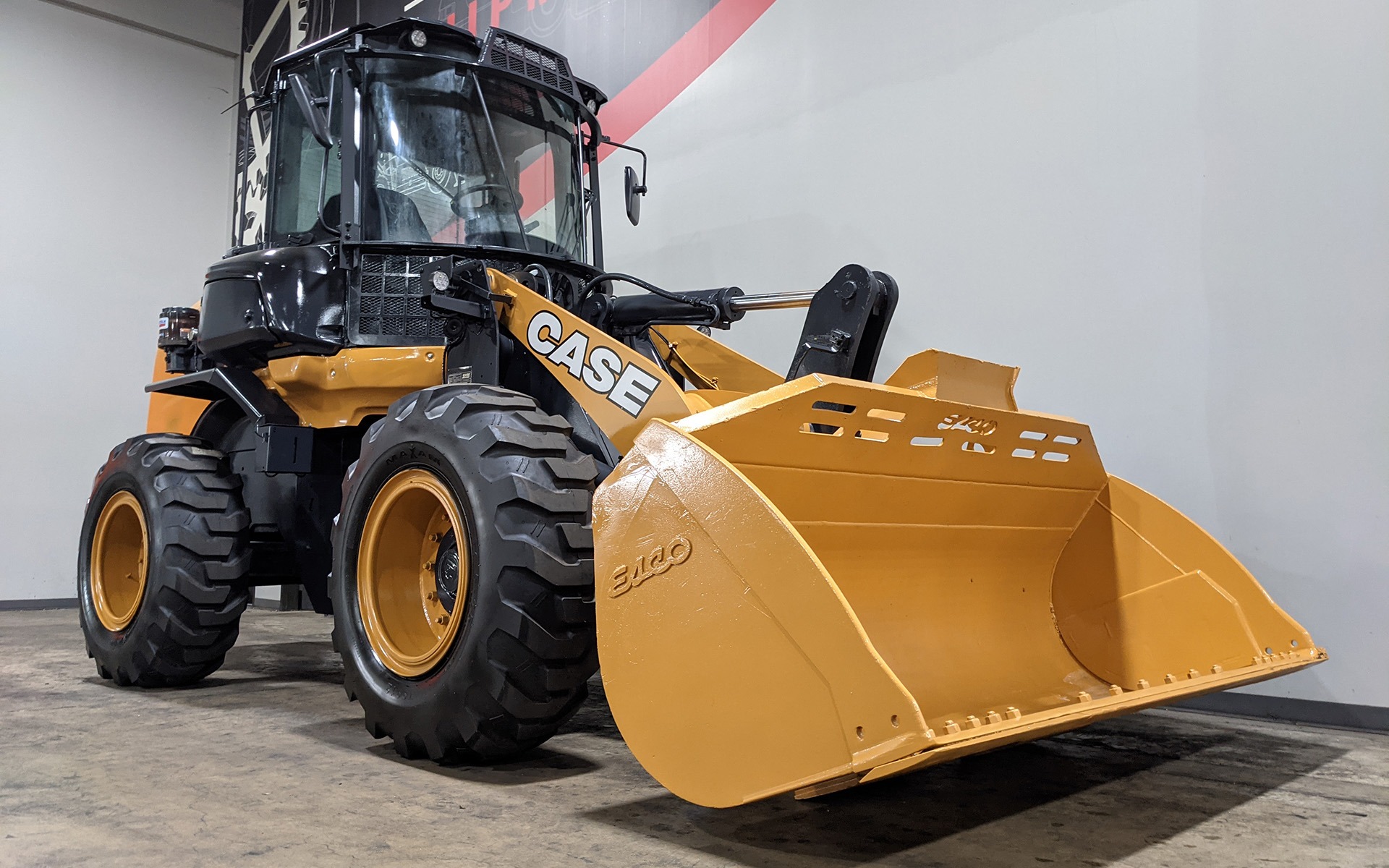 Used 2017 CASE 521G  | Cary, IL