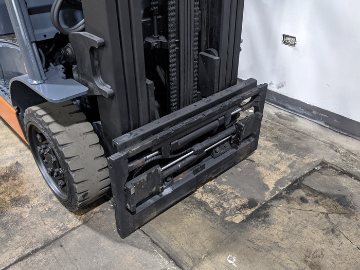 Used 2015 TOYOTA 8FGCU25  | Cary, IL