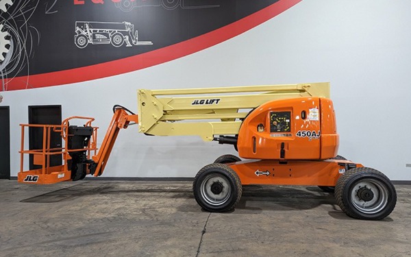 2012 JLG 450AJ