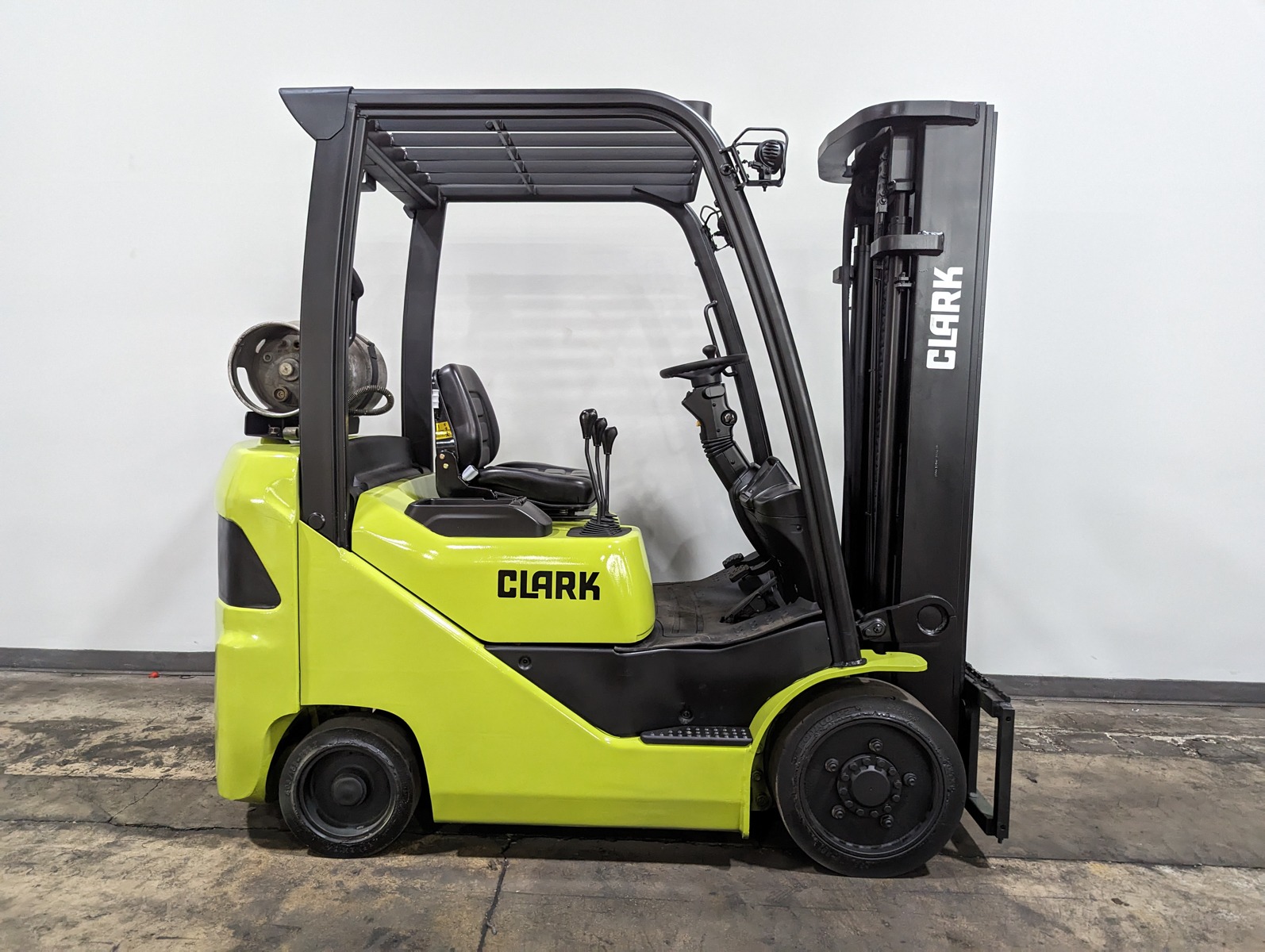 Used 2018 CLARK S25CL  | Cary, IL