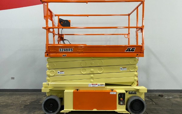 2015 JLG 3248RS