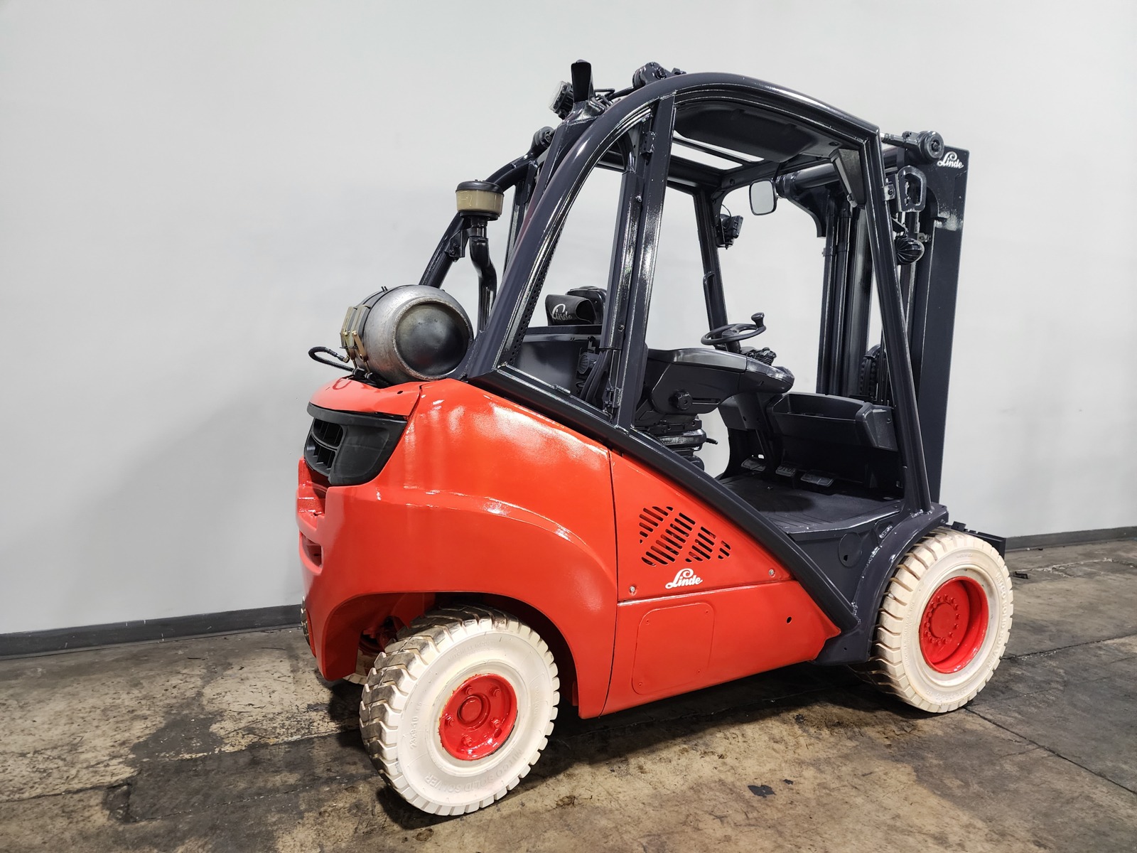 Used 2017 LINDE H25T  | Cary, IL