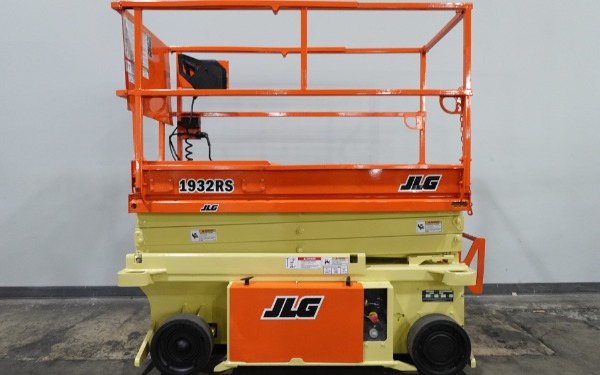 2014 JLG 1932RS
