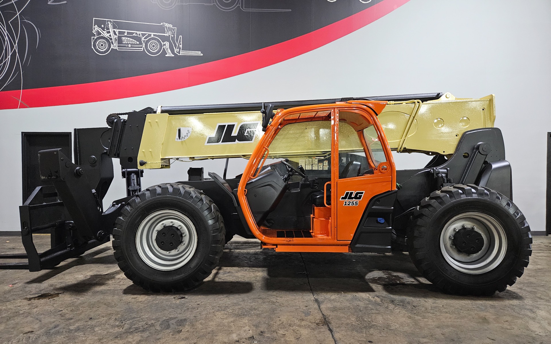 Used 2015 JLG 1255  | Cary, IL