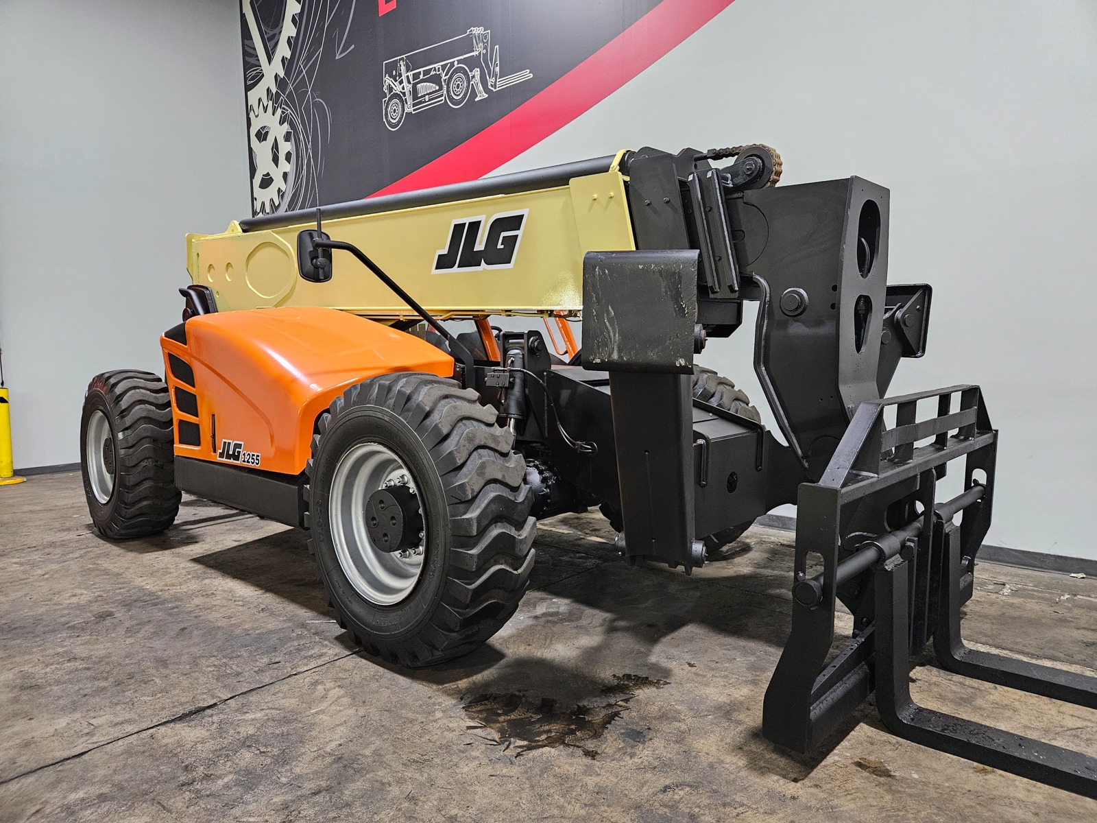Used 2015 JLG 1255  | Cary, IL